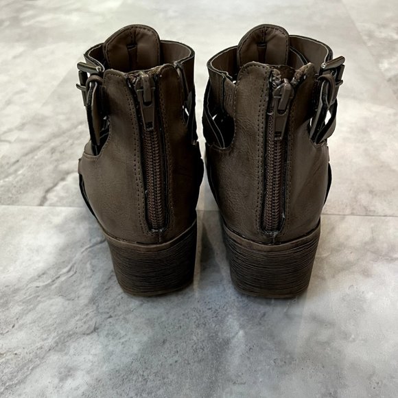 VOLATILE Booties Womens 6.5 Brown McKenna Strappy Ankle Boots - Picture 2 of 7